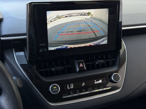 Used 2025 Toyota Corolla LE FWD image 18