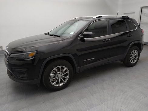 Used 2021 Jeep Cherokee Latitude Lux AWD/4WD image 2