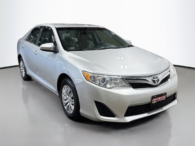 Used 2013 Toyota Camry LE FWD image 5
