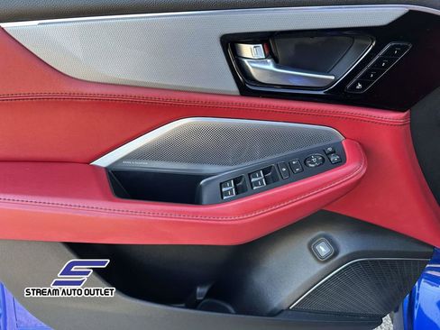 Used 2025 Acura MDX A-Spec image 18