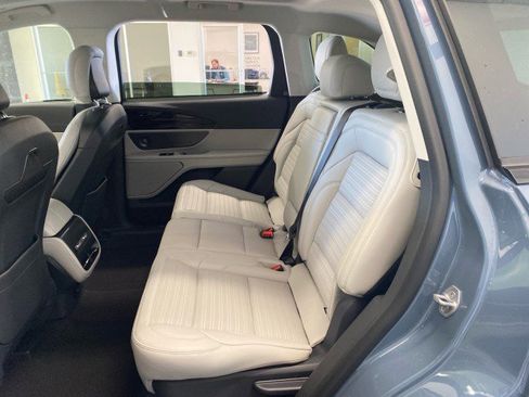 New 2026 Lincoln Nautilus Reserve image 9