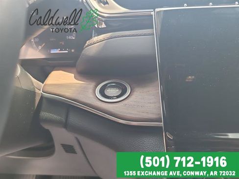 Used 2023 Jeep Grand Cherokee Summit AWD/4WD image 19