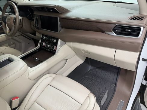 Used 2021 GMC Yukon Denali RWD image 60