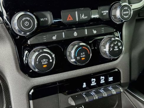 Used 2025 RAM 1500 Big Horn AWD/4WD image 16