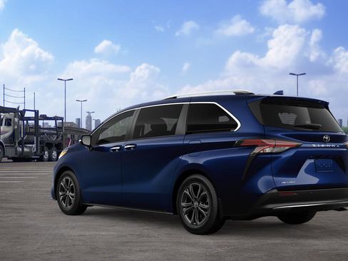 New 2026 Toyota Sienna Platinum AWD/4WD image 8