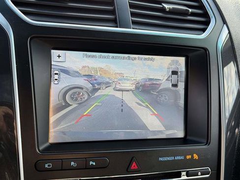 Used 2017 Ford Explorer Limited w/ Equipment Group 301A image 19