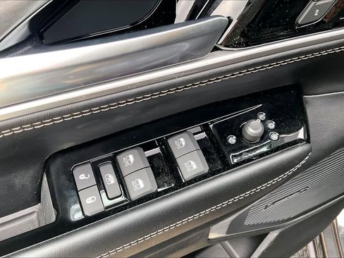 New 2026 Jeep Grand Wagoneer 4WD w/ Premium Group I image 18