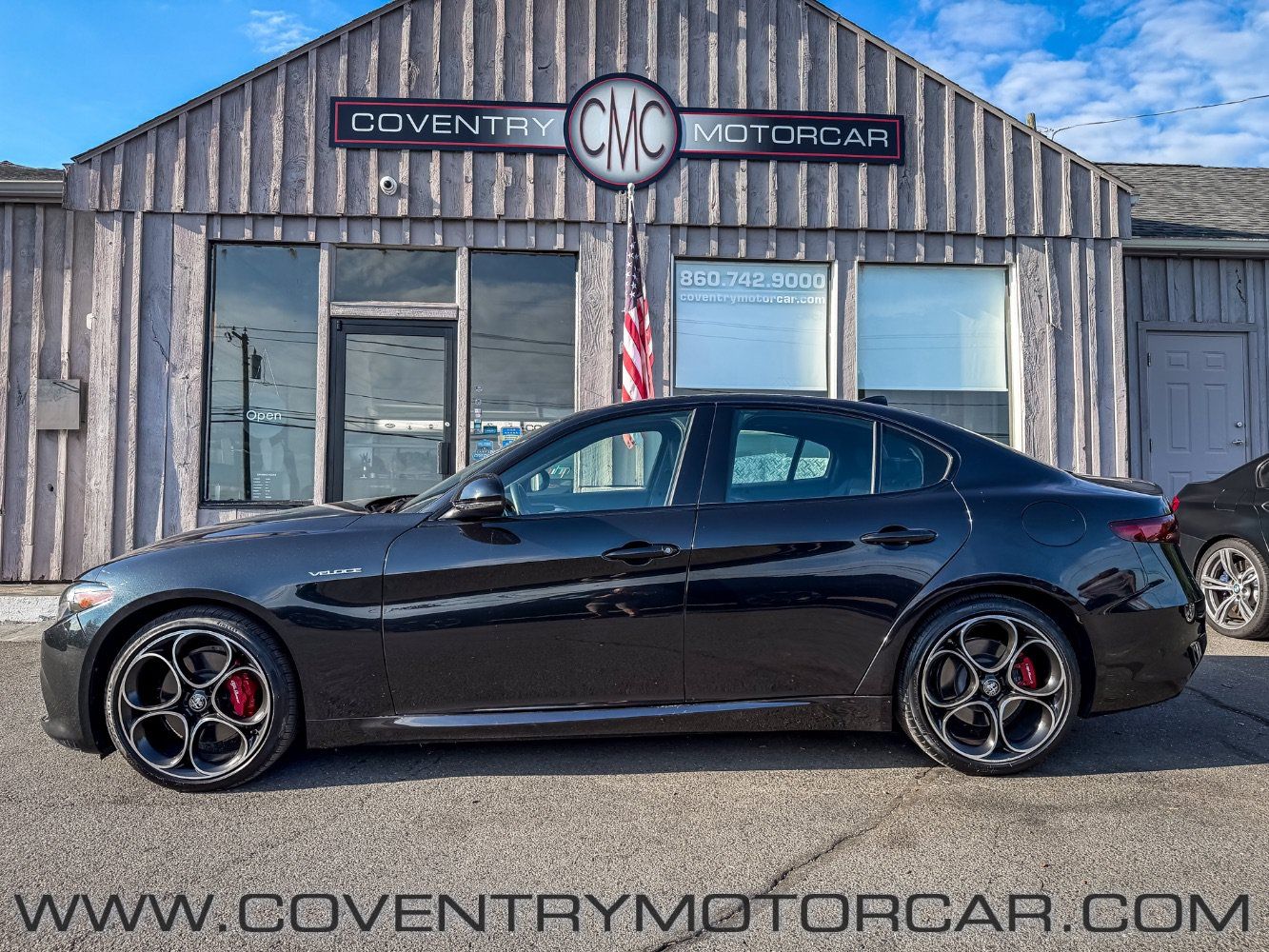 Used 2022 Alfa Romeo Giulia Veloce AWD/4WD image 1
