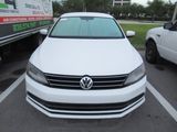 Used 2017 Volkswagen Jetta S image 2