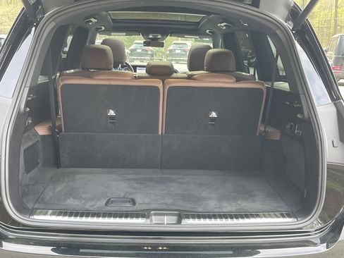 Certified 2024 Mercedes-Benz GLS 580 4MATIC image 11