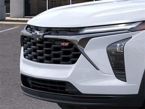 Used 2026 Chevrolet Trax RS w/ Driver Confidence Package image 13