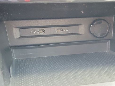 Certified 2023 Volkswagen Tiguan S FWD image 22