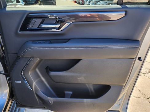 New 2026 GMC Yukon XL Elevation AWD/4WD image 43