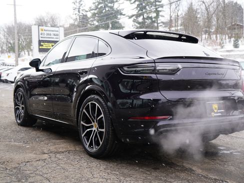 Used 2021 Porsche Cayenne Turbo image 10