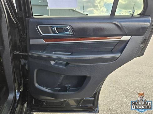 Used 2018 Ford Explorer Platinum AWD/4WD image 51