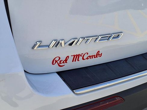 Used 2024 Ford Explorer Limited image 16