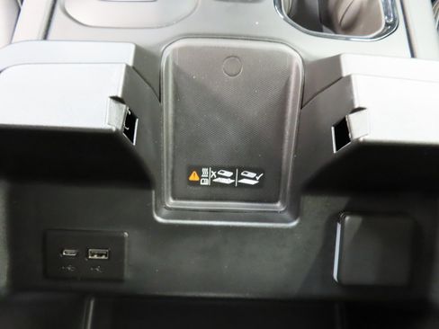 Used 2025 GMC Sierra 3500 AT4 w/ AT4 Premium Plus Package image 73