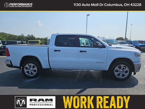 New 2026 RAM 1500 Big Horn AWD/4WD image 9