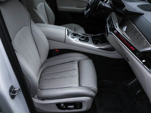Used 2023 BMW X7 xDrive40i w/ M Sport Package image 29