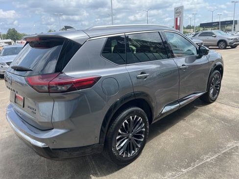 Certified 2026 Nissan Rogue Platinum w/ Platinum Premium Package AWD/4WD image 4