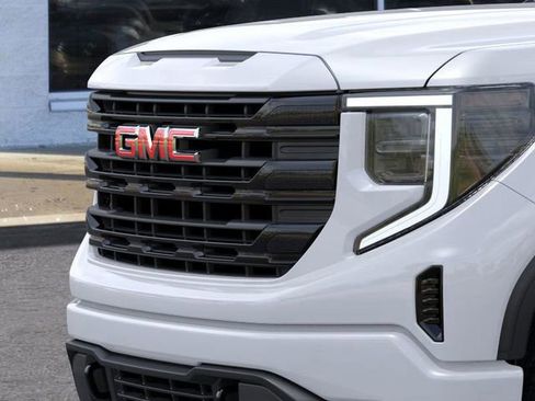 New 2026 GMC Sierra 1500 Elevation image 13