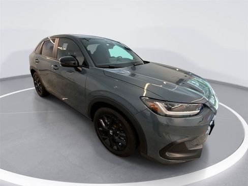 Used 2024 Honda HR-V Sport image 1