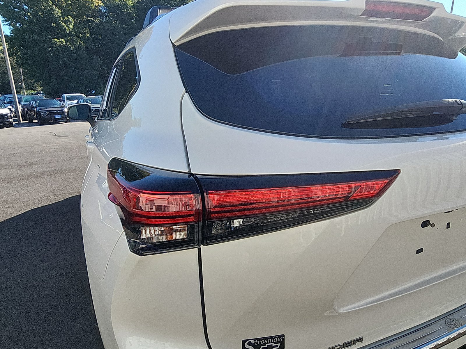Used 2021 Toyota Highlander Limited AWD/4WD image 13