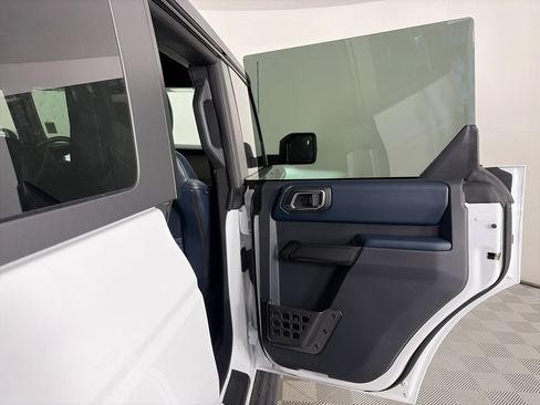 Used 2024 Ford Bronco Outer Banks AWD/4WD image 30