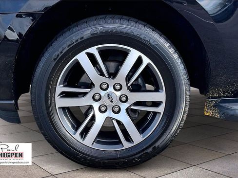Certified 2024 Ford Expedition Limited image 9