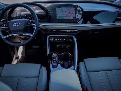 New 2025 Audi Q5 Premium Plus image 23