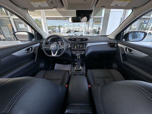 Used 2020 Nissan Rogue Sport SL FWD image 20