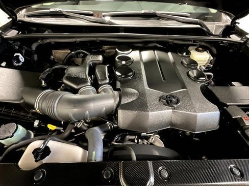 Used 2019 Toyota 4Runner SR5 Premium image 10