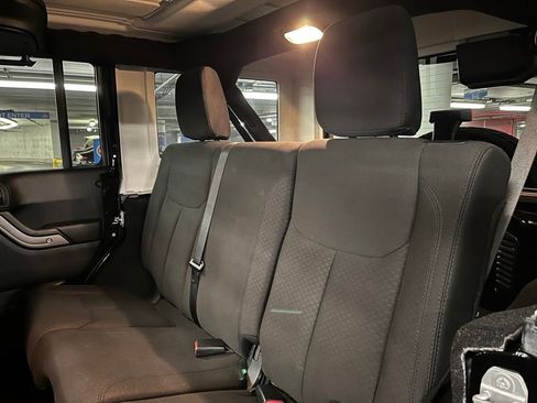 Used 2015 Jeep Wrangler Unlimited Sport w/ Quick Order Package 24S image 15