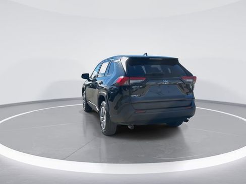 Used 2024 Toyota RAV4 LE image 6
