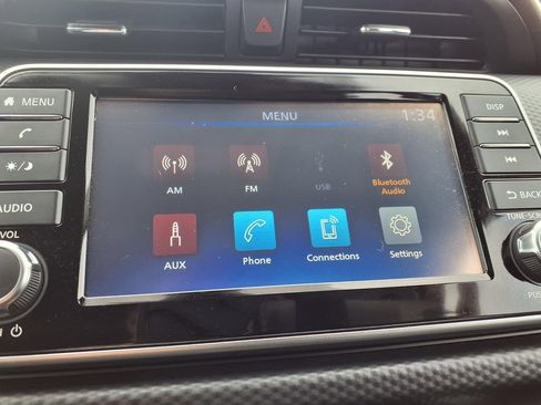 Certified 2025 Nissan Kicks Play S image 5