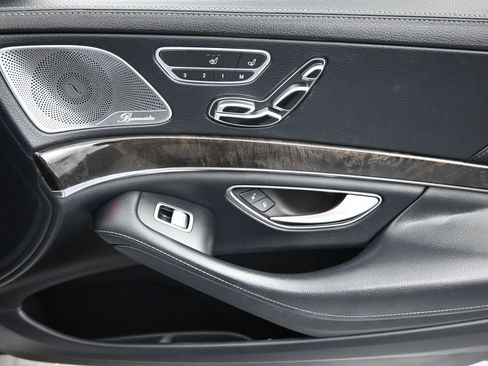 Used 2016 Mercedes-Benz S 550 4MATIC Sedan image 47