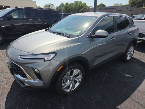 Used 2026 Buick Encore GX Preferred w/ Comfort Package FWD image 1