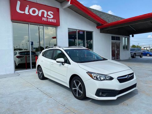 Used 2020 Subaru Impreza 2.0i Premium image 4