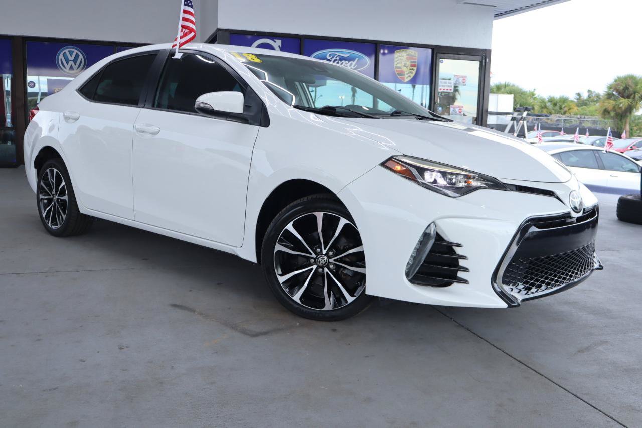 Used 2018 Toyota Corolla SE FWD image 3