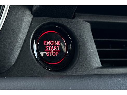 Used 2024 Honda Pilot Touring image 36
