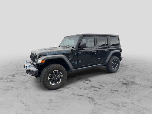 Used 2024 Jeep Wrangler Unlimited Rubicon 4xe image 4