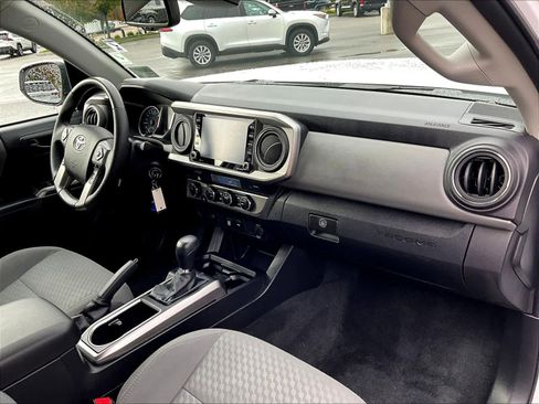 Used 2022 Toyota Tacoma SR5 image 14