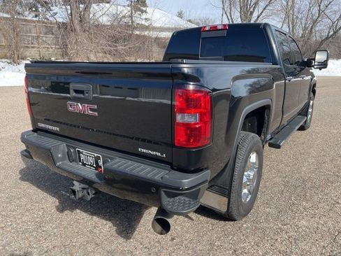 Used 2018 GMC Sierra 3500 Denali image 5