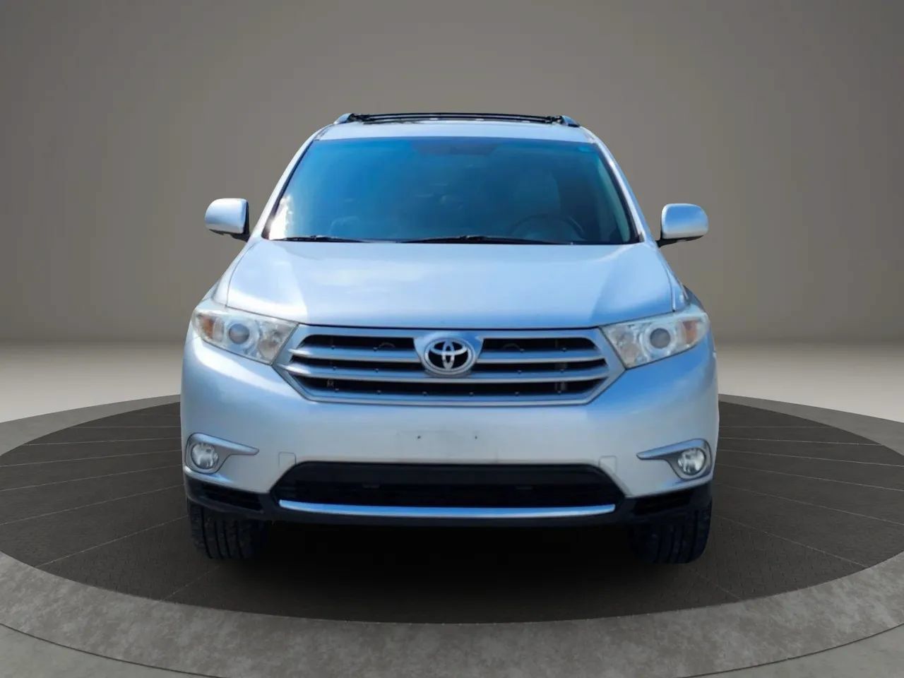 Used 2012 Toyota Highlander Limited w/ Tow Pkg FWD image 8