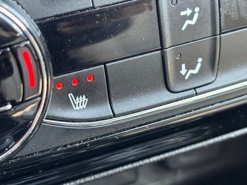 Certified 2023 Buick Encore GX Select image 32