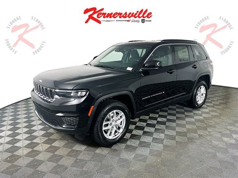 New 2025 Jeep Grand Cherokee Laredo X w/ Luxury Tech Group I image 3