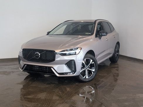 Used 2026 Volvo XC60 B5 Core w/ Climate Package image 1