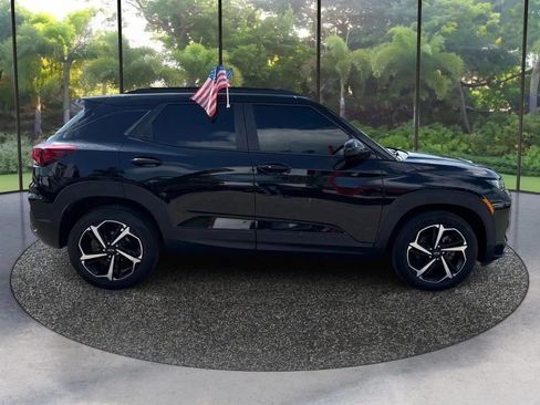 Used 2022 Chevrolet TrailBlazer RS FWD image 4