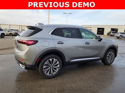 New 2025 Buick Envision Preferred image 2