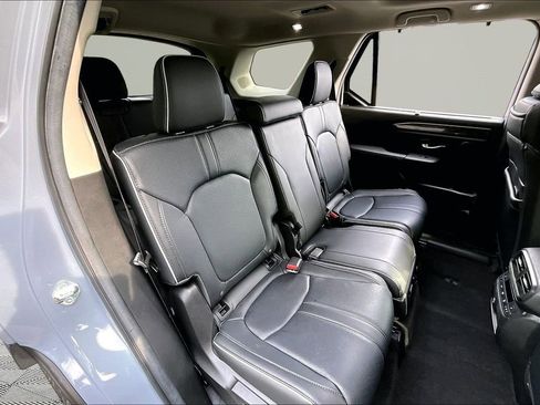 Used 2025 Honda Pilot Elite image 17